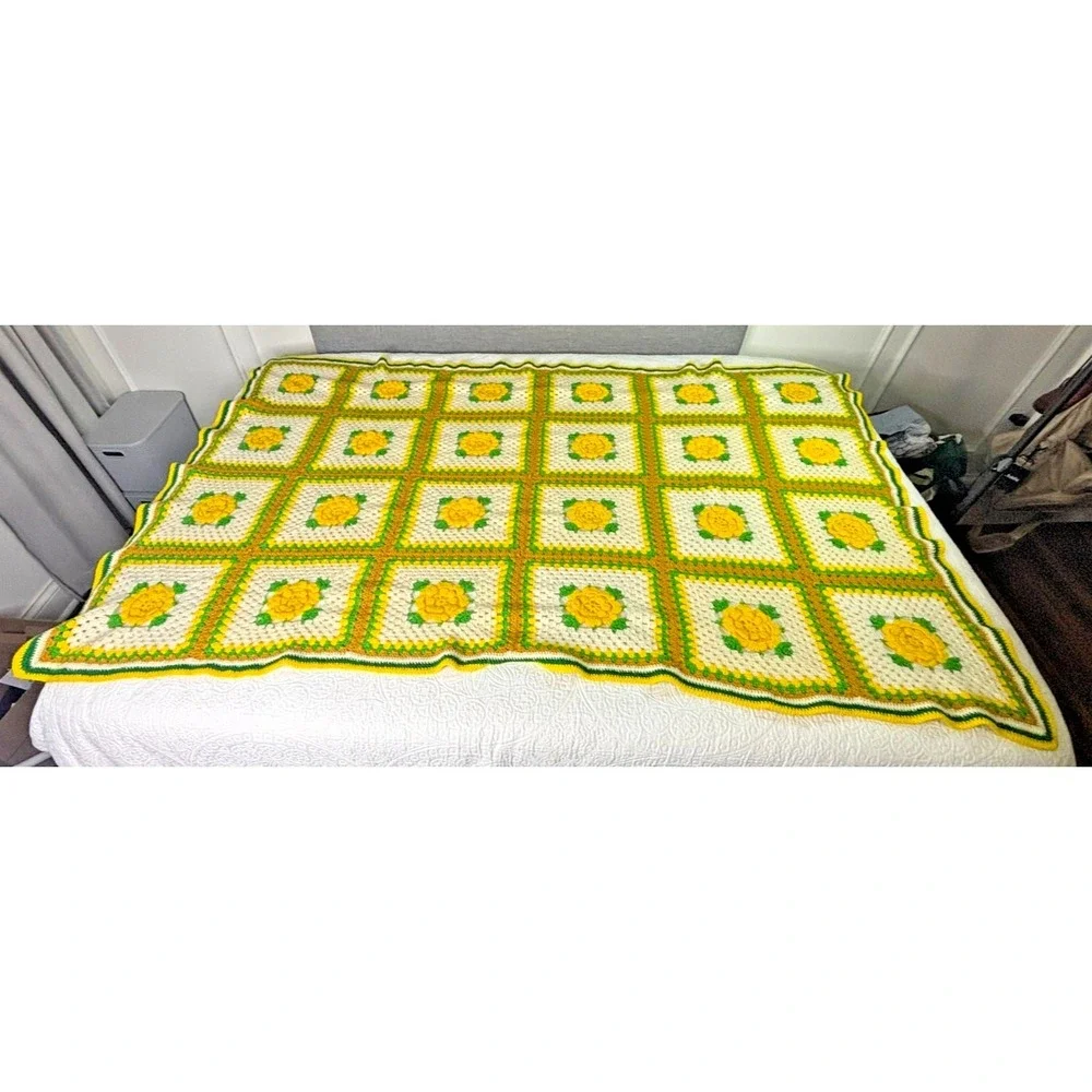 Vintage 70s Hand Crooked Granny Square Afghan Blanket 3D Yellow Flower Rose 48x7